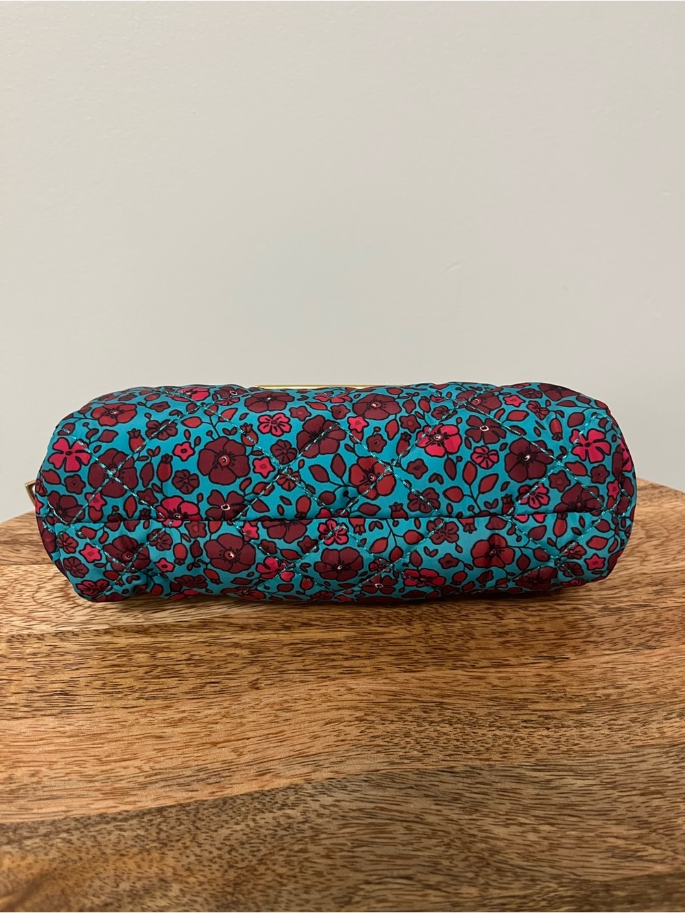 Marc Jacobs New York Teal & Magenta Floral Pattern Diamond Quilted Cosmetics Bag - Picture 4 of 5